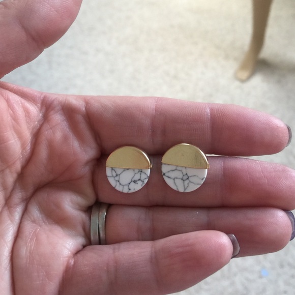 Bundle of Faux Marble Earrings (nwt) - Picture 2 of 3