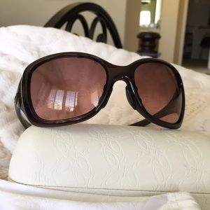 Woman's Oakley Sunglasses