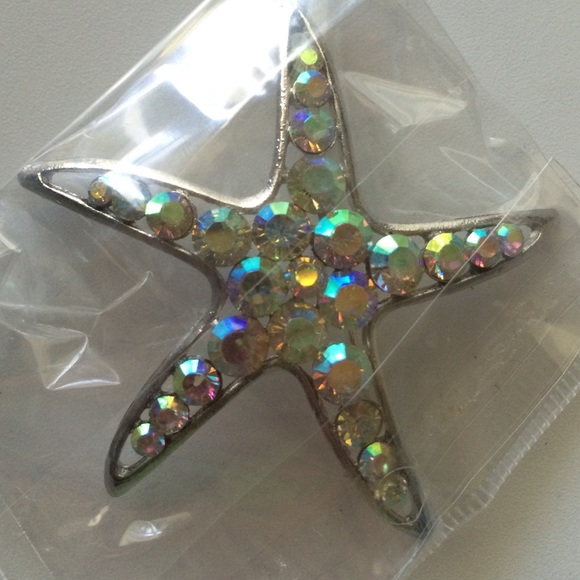 Brooch