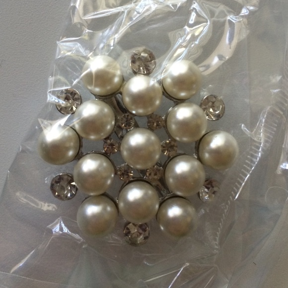 Brooch