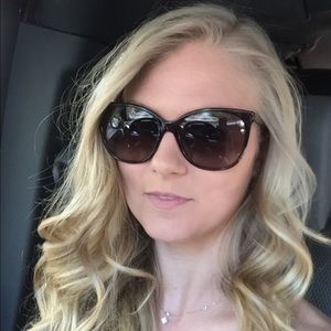 Meet your Posher, Dallas