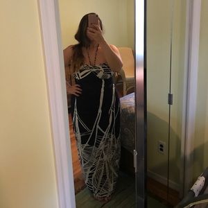 Long tropical leaf print maxi dress!