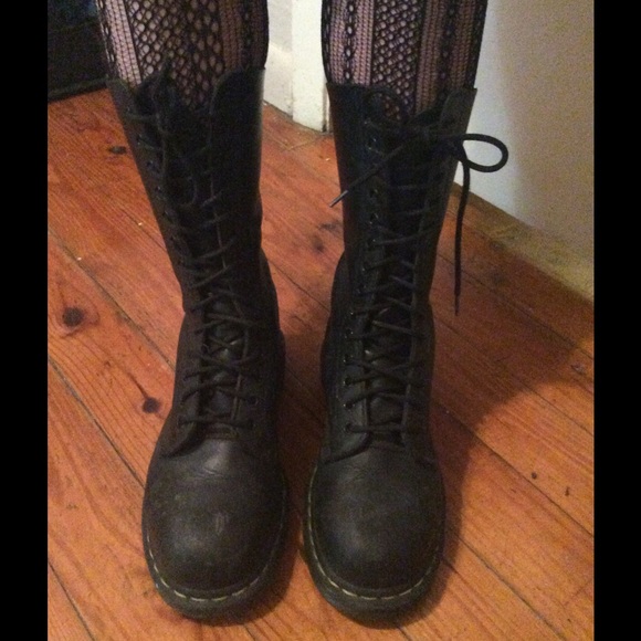 Black Dr. Martens size 8 women's boots