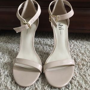 🎉SALE Tan Shï Heels