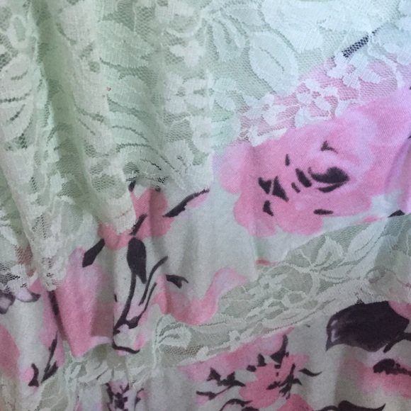 Charlotte Ruse Shirt - Picture 2 of 3