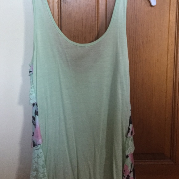 Charlotte Ruse Shirt - Picture 3 of 3
