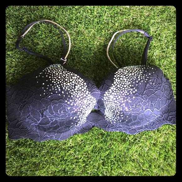 VS collectors secret embrace bling bra