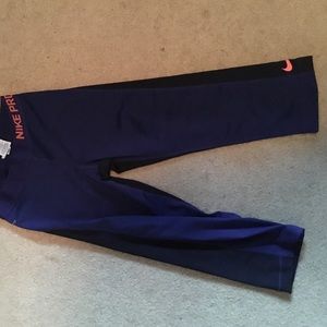 Nike Pro Crops