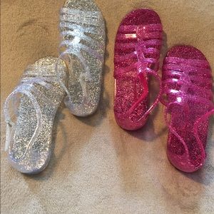 Children's Place jellys sz 3