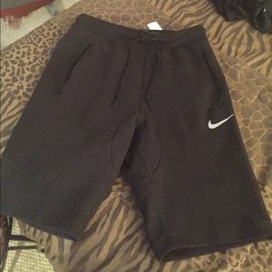 NWT Woman's Nike Sweat Capris