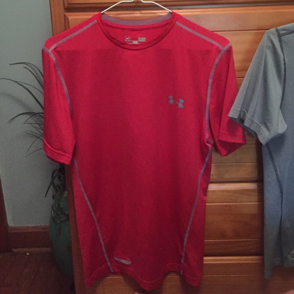 Mens under armor shirt