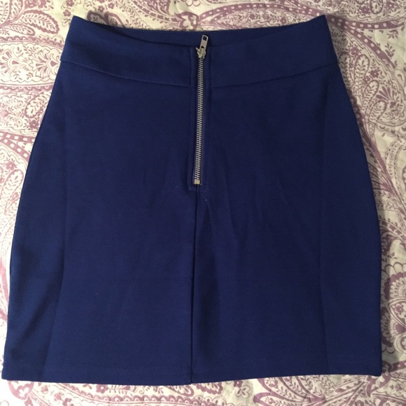 New Tobi Wild Child Mini Skirt - Picture 3 of 4