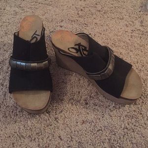 OTBT wedge sandals