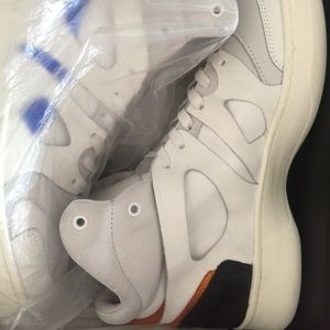 Alexander McQueen Pumas