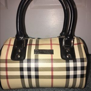 Authentic Burberry Purse