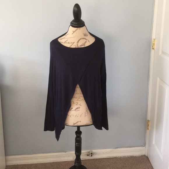 Forever 21 Tops - Forever 21 Crossed Front Tunic Tee