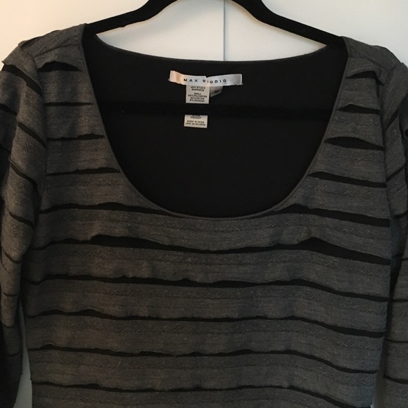 A Max Studio grey and black body con dress - Picture 2 of 2