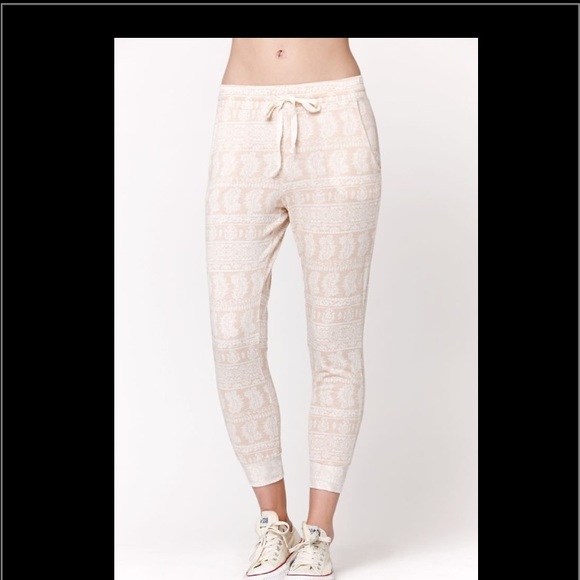 Pac Sun Creme Tribal Jogger