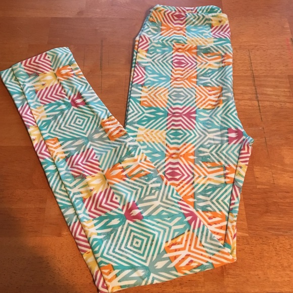 Bright & Summery One Size Lularoe Leggings