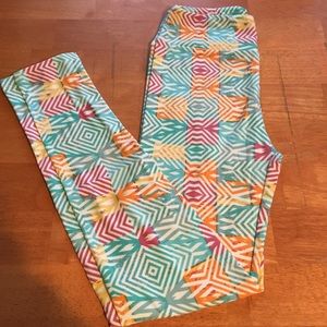 Bright & Summery One Size Lularoe Leggings
