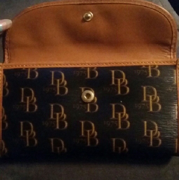 Wallet - Picture 4 of 4