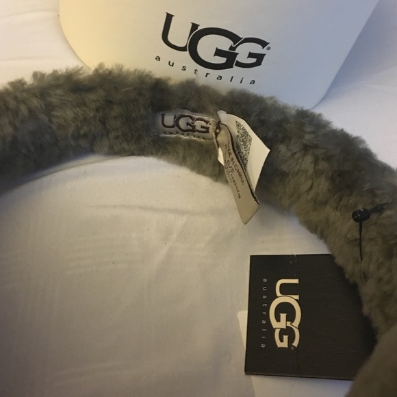 Grey UGG Australia Earmuffs - Picture 3 of 4