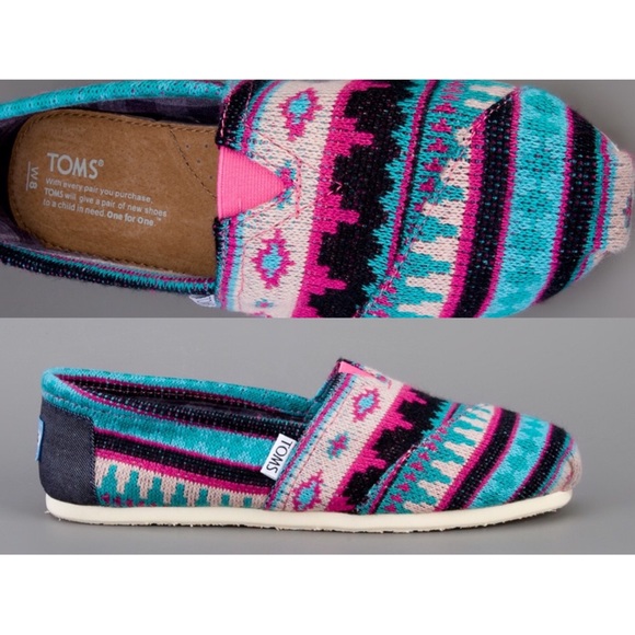 🚫SOLD🚫Toms Pink Tamin Classic