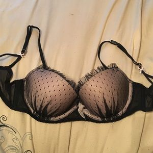 NWT Victoria's Secret bra