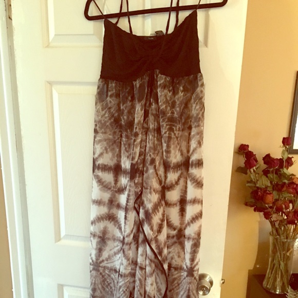 Flowy maxi cover up