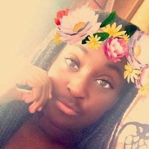 Meet your Posher, Ekua