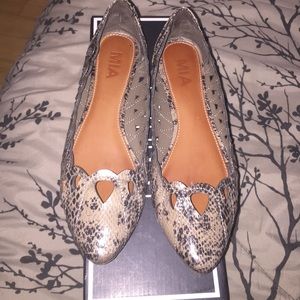 Snake print flats