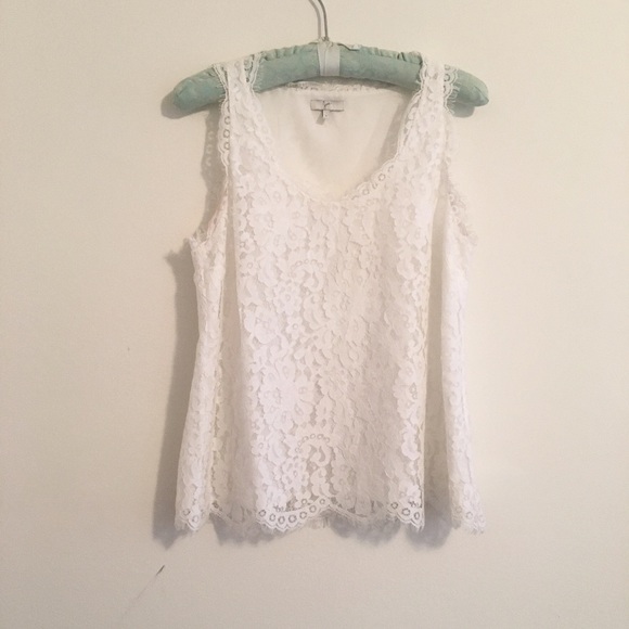 White lace shell blouse with scalloped trim