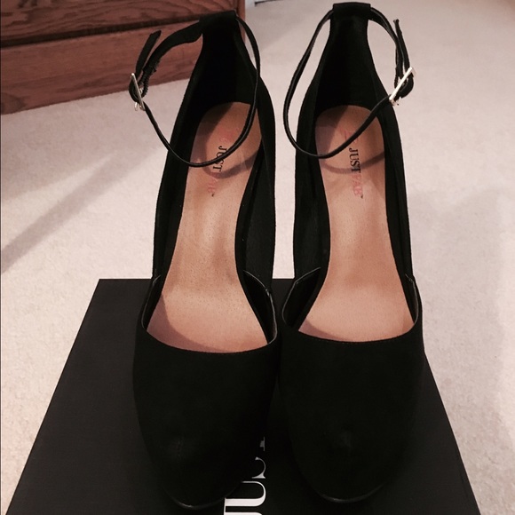 JustFab platform heels, brand new