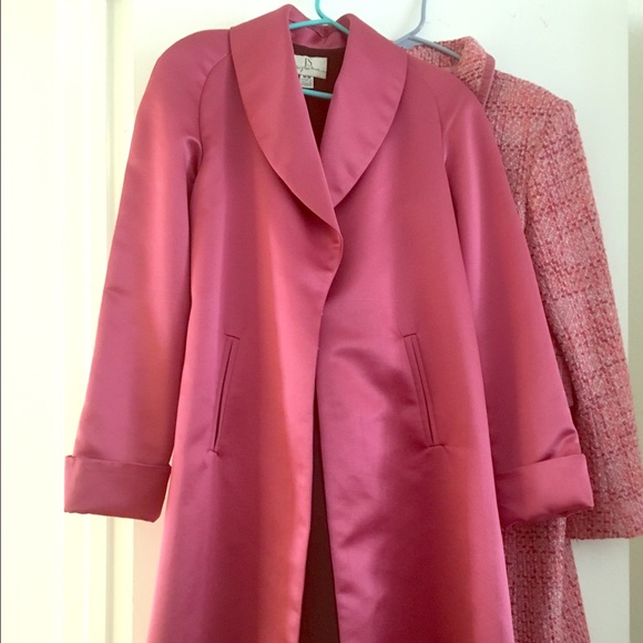 CUFFED SLEEVE ROSE PINK POLY SATIN SWING COAT MED