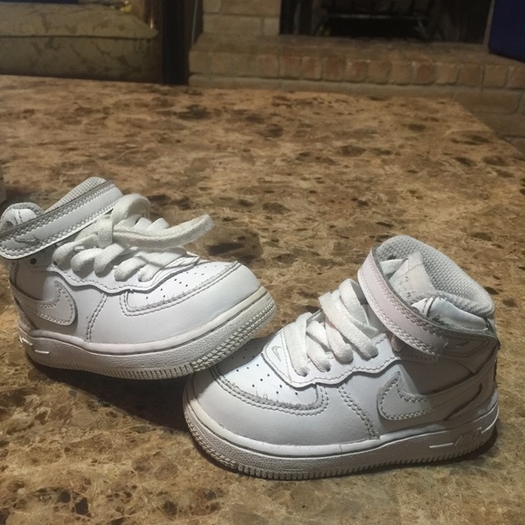 ~~SOLD~~Toddler Air Force one high top - Picture 2 of 3