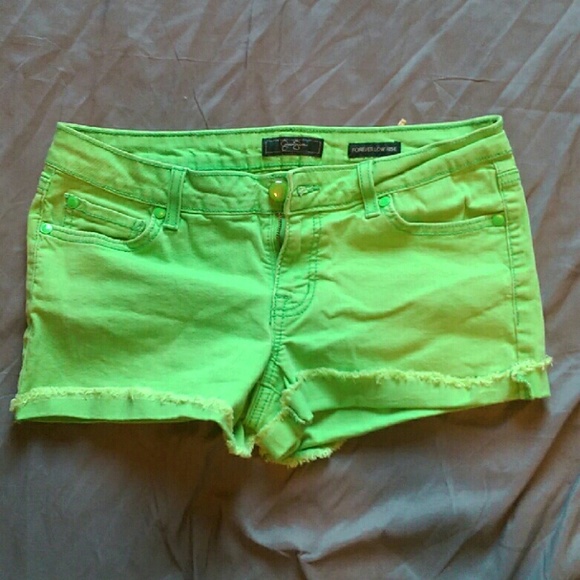 Short shorts