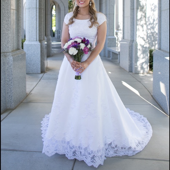 Wedding dress