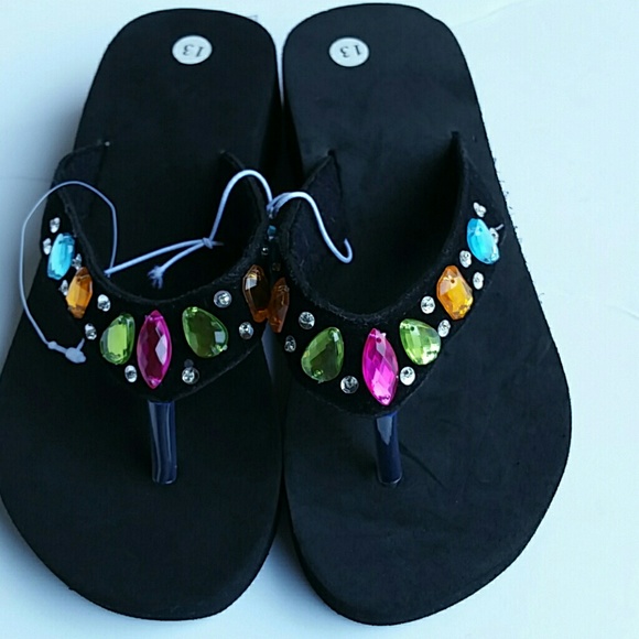 Kids fashionable  flip flop sandals.
