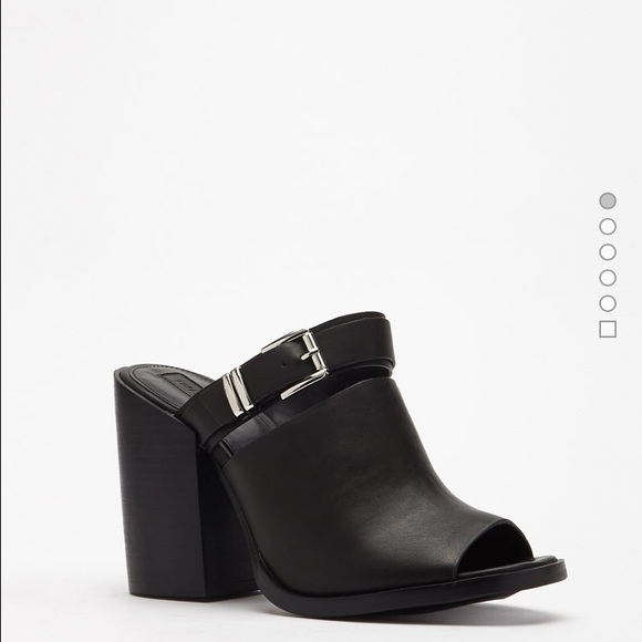 Black Mules sz 6.5 *brand new*