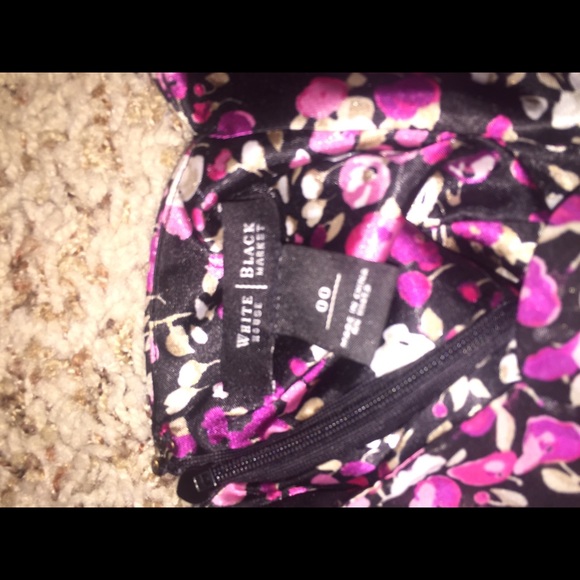 Flowy pink and black flowers with tie - Picture 3 of 4