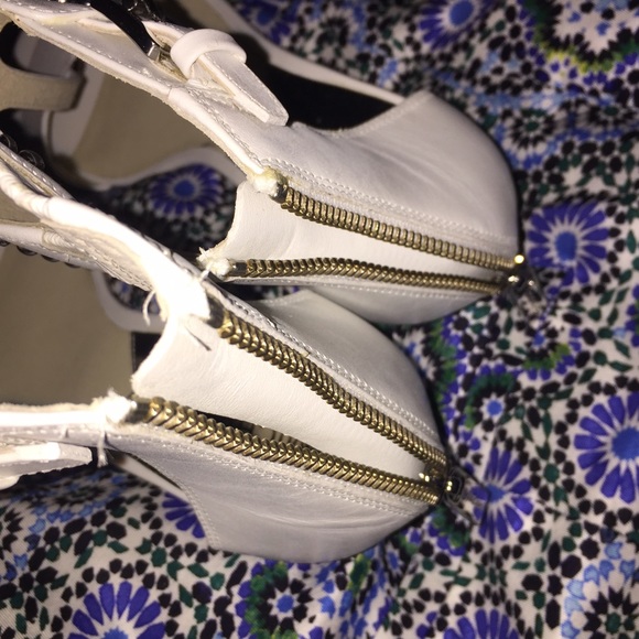 MICHAEL KORS SANDALS - Picture 4 of 4