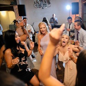 Meet your Posher, Chanel