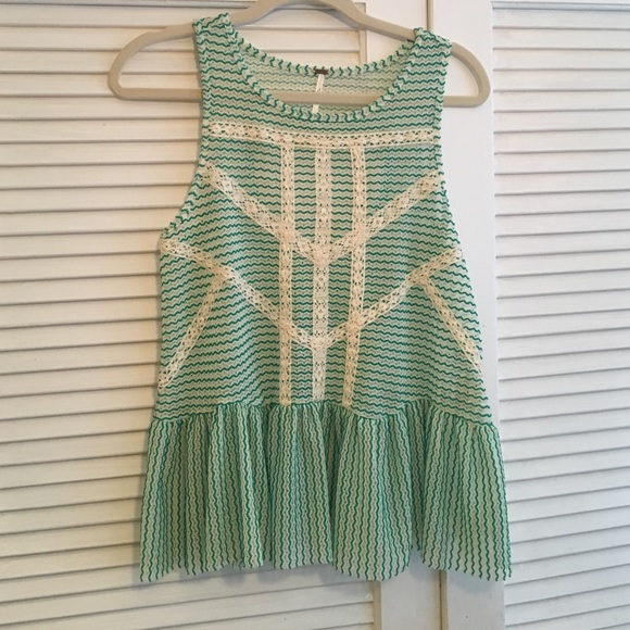 Free People | Green + White textured summer top