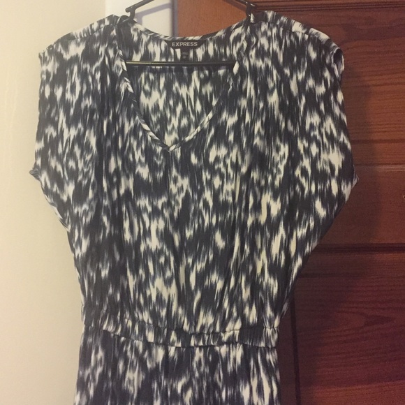 High low v neck dress