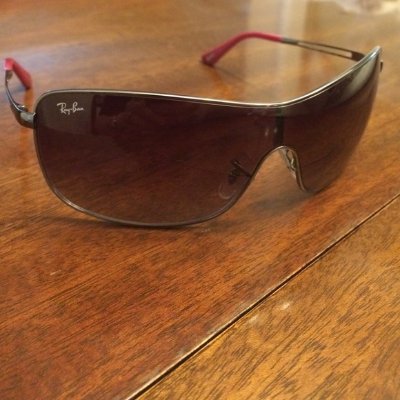 Ray Ban pink sunglasses