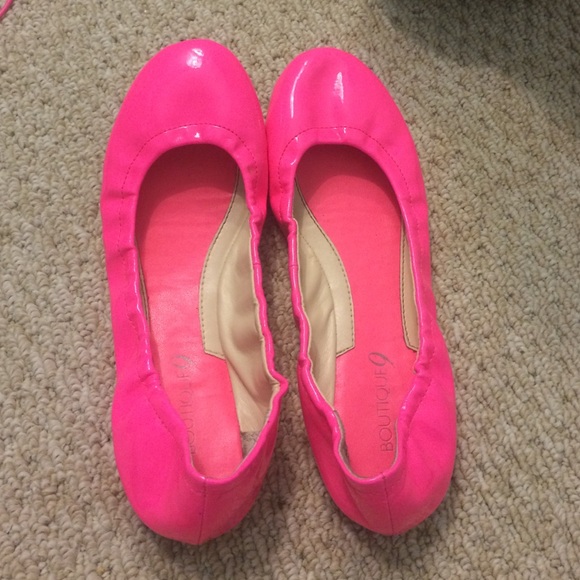 Hot pink flat Boutique 9 shoes!