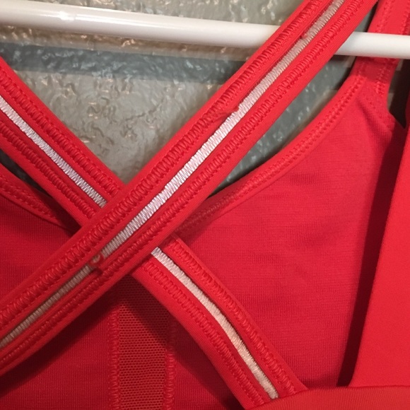Lululemon - Picture 4 of 4
