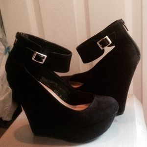 Black Heels / Wedges ✨ Willing to take Offers!