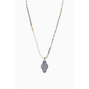 Stella and Dot Relic pendant necklace