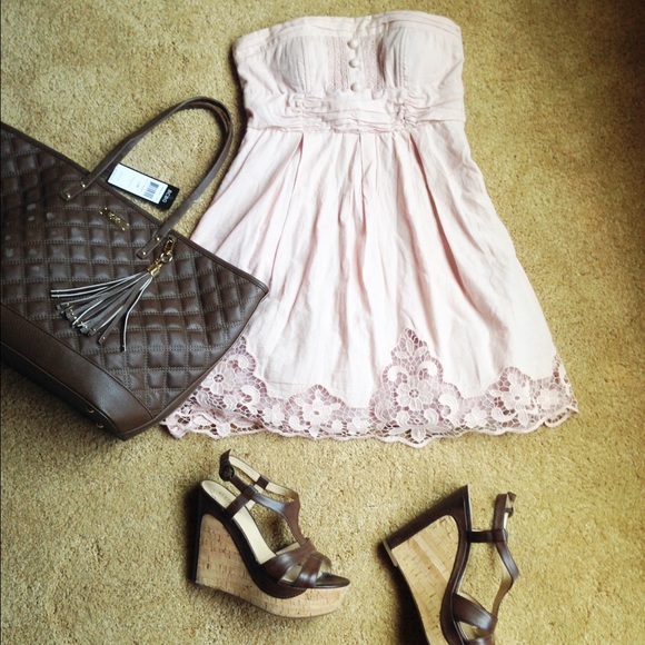 Strapless Dress in light pink